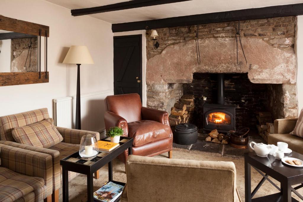 Tudor Farmhouse Hotel Clearwell Buitenkant foto