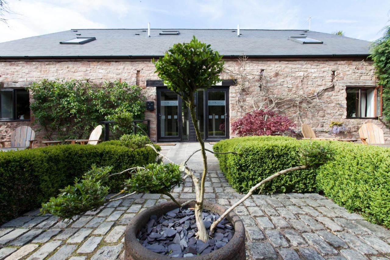 Tudor Farmhouse Hotel Clearwell Buitenkant foto